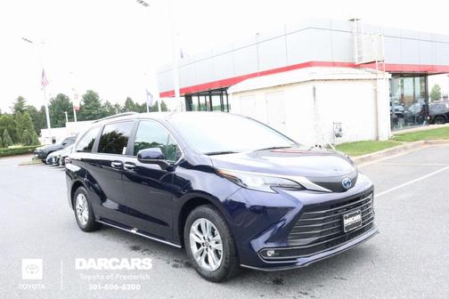 2025 Toyota Sienna XLE 7 Passenger