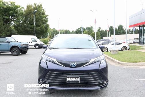 2025 Toyota Sienna XLE 7 Passenger