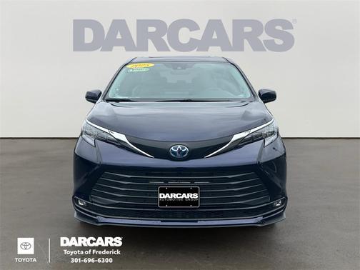2025 Toyota Sienna XLE 7 Passenger
