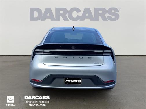 2026 Toyota Prius Plug-In Hybrid SE