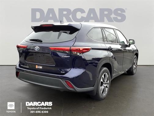 2023 Toyota Highlander Hybrid XLE