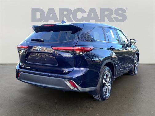 2023 Toyota Highlander Hybrid XLE