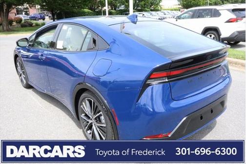 2025 Toyota Prius XLE