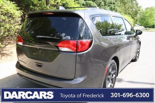 2018 Chrysler Pacifica Touring-L Plus
