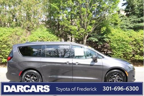 2018 Chrysler Pacifica Touring-L Plus