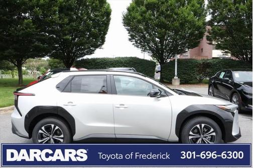 2025 Toyota bZ4X XLE
