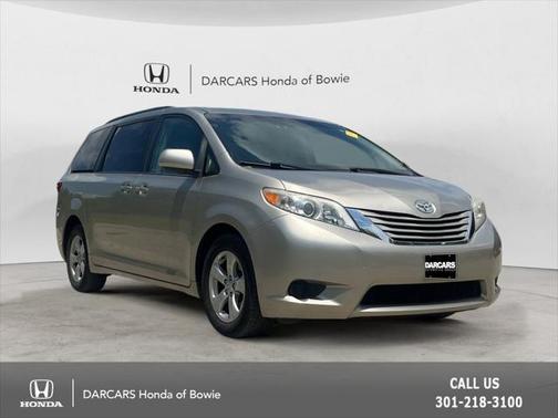 2017 Toyota Sienna LE