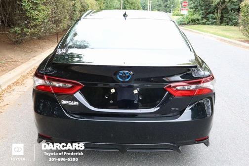2024 Toyota Camry Hybrid SE