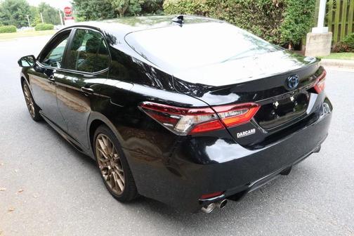 2024 Toyota Camry Hybrid SE