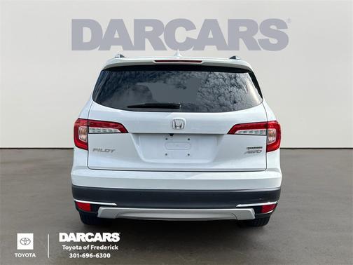 2022 Honda Pilot Touring 8-Passenger