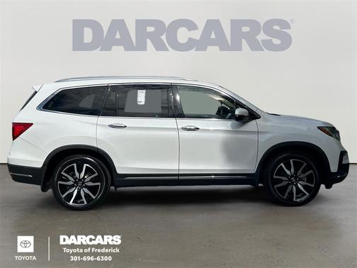 2022 Honda Pilot Touring 8-Passenger