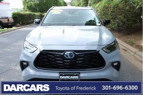 2024 Toyota Highlander Hybrid XLE