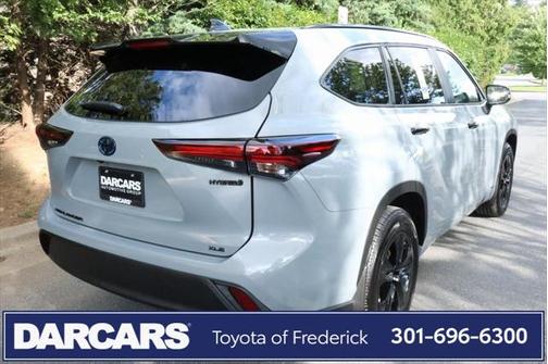 2024 Toyota Highlander Hybrid XLE