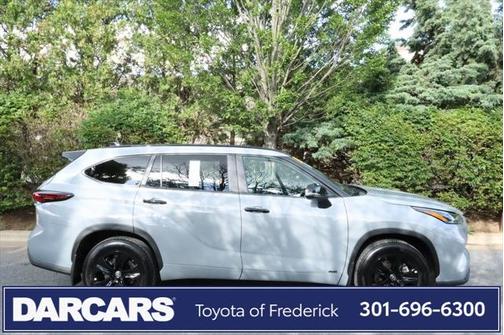 2024 Toyota Highlander Hybrid XLE