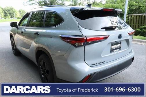2024 Toyota Highlander Hybrid XLE