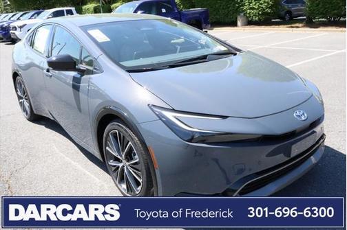 2025 Toyota Prius XLE
