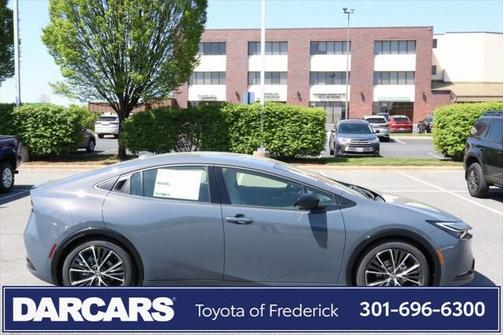2025 Toyota Prius XLE