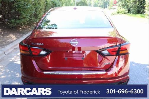 2023 Nissan Altima SR Intelligent AWD