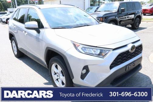 2020 Toyota RAV4 XLE