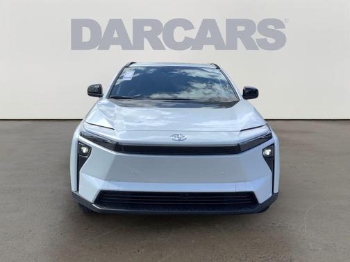 Wind Chill Pearl 2026 Toyota bZ XLE Plus