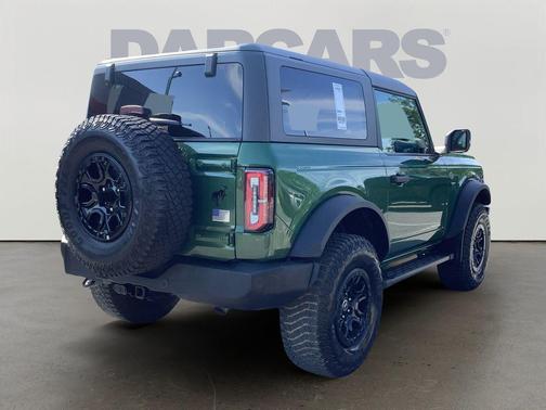 Eruption Green Metallic 2023 Ford Bronco Wildtrak