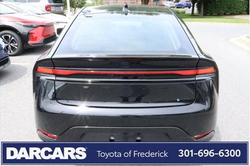 2025 Toyota Prius L
