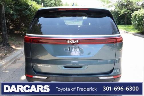 2022 Kia Carnival EX