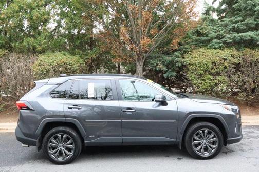 2023 Toyota RAV4 Hybrid XLE Premium