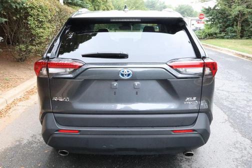 2023 Toyota RAV4 Hybrid XLE Premium