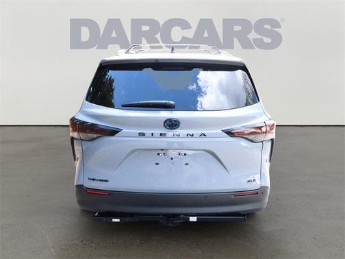 2025 Toyota Sienna Woodland Edition