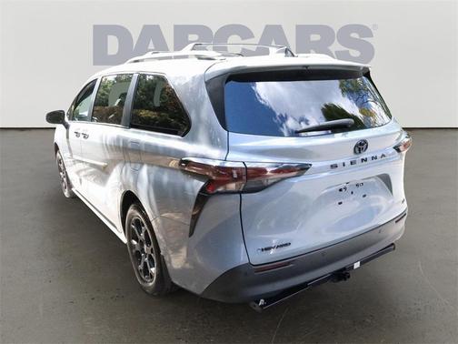 2025 Toyota Sienna Woodland Edition