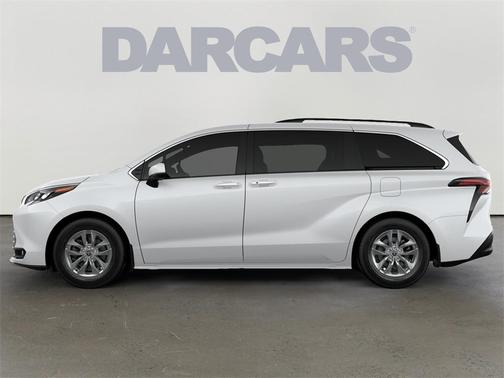 2025 Toyota Sienna XLE 7 Passenger
