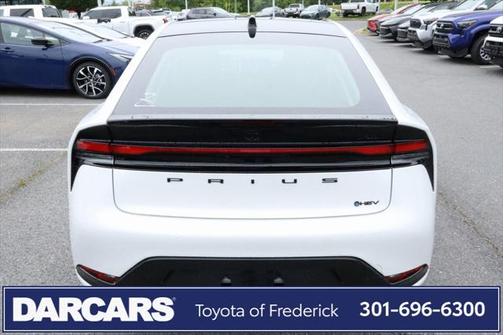 2025 Toyota Prius L