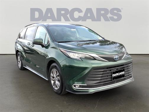 2023 Toyota Sienna XLE