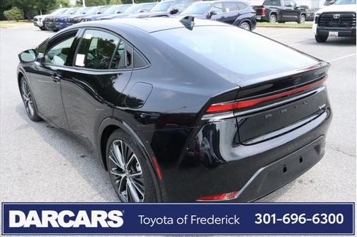 2025 Toyota Prius XLE