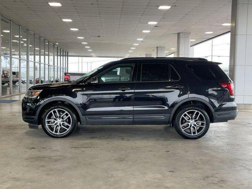 2019 Ford Explorer Sport
