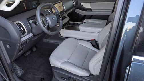 2025 Ford Expedition Max Active 4x2