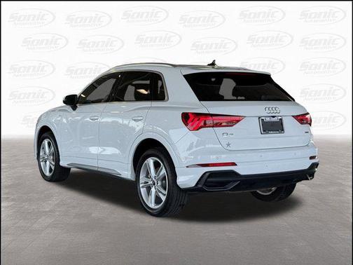 2021 Audi Q3 45 S line Premium