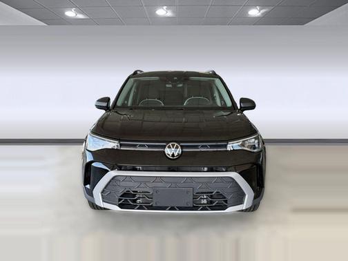 Deep Black Pearl 2025 Volkswagen Taos 1.5T S