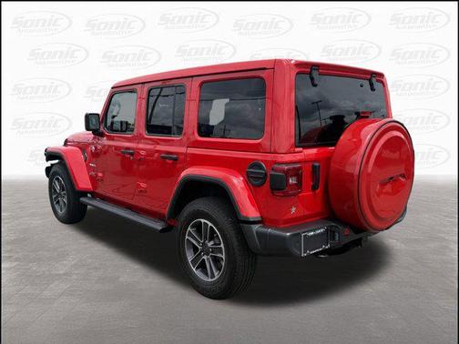 2023 Jeep Wrangler 4-Door Sahara 4x4