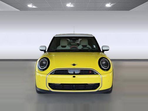 Sunny Side Yellow 2025 MINI Hardtop Cooper S