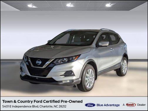 2022 Nissan Rogue Sport SV