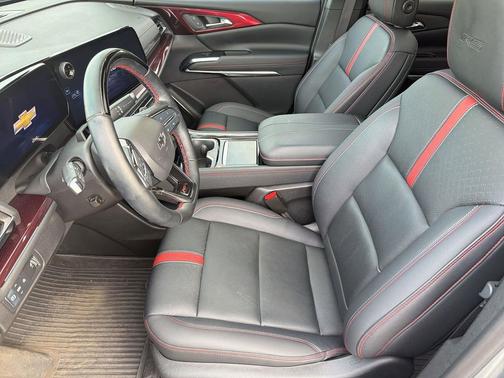 Sterling Gray Metallic 2024 Chevrolet Traverse RS