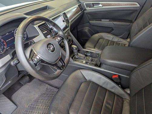 2018 Volkswagen Atlas 3.6L SEL Premium
