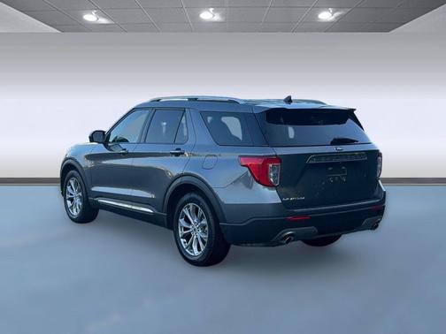 Carbonized Gray Metallic 2024 Ford Explorer Limited