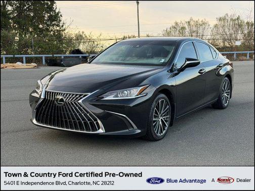 2023 Lexus ES 300h Base