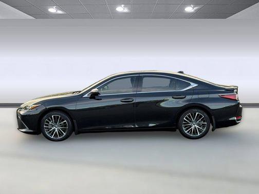 2023 Lexus ES 300h Base