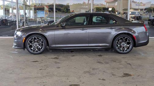 2018 Chrysler 300 S