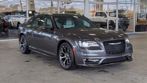 2018 Chrysler 300 S