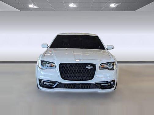 2023 Chrysler 300 C